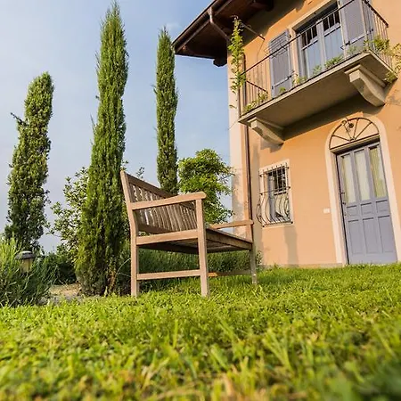Cascina Arcangelo Raffaele Tatil Evi Verduno