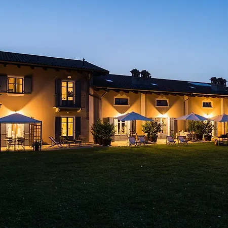 Cascina Arcangelo Raffaele בית נופש