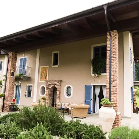 Cascina Arcangelo Raffaele בית נופש Verduno