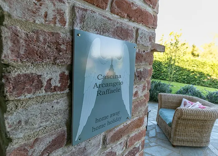 Cascina Arcangelo Raffaele Casa de Férias Verduno